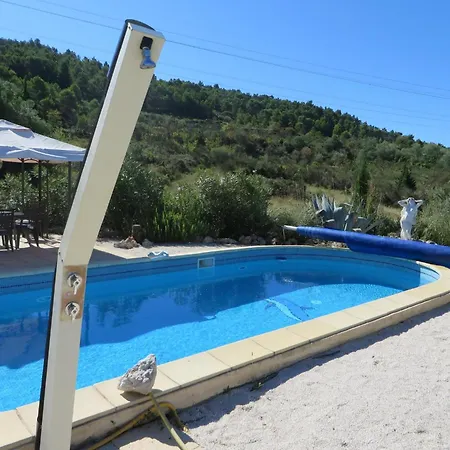 Serre Villa Oupia